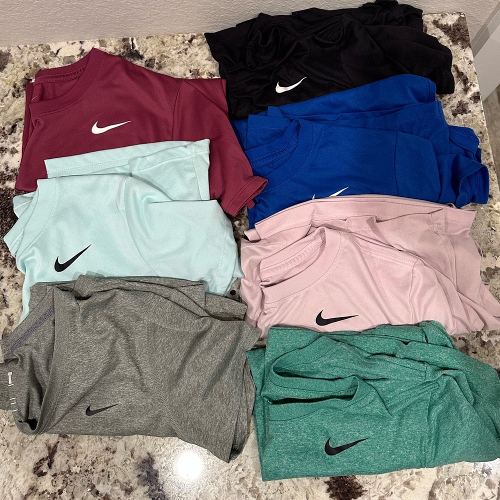 Nike dri fit bundle. 7 shirts total.